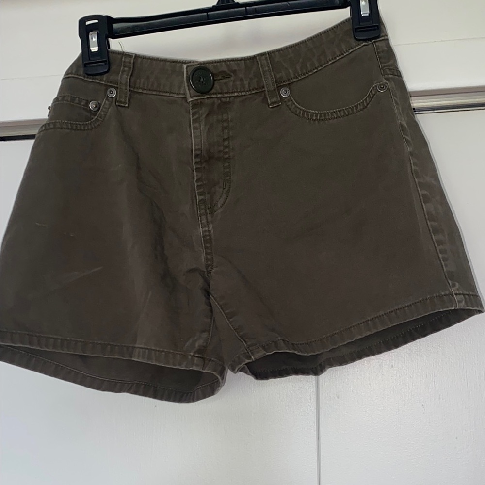 Olive Shorts with Vintage Style